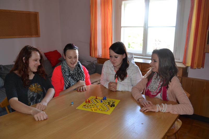 Gemeinschaftsspiele Gemeinschaftsspiele
