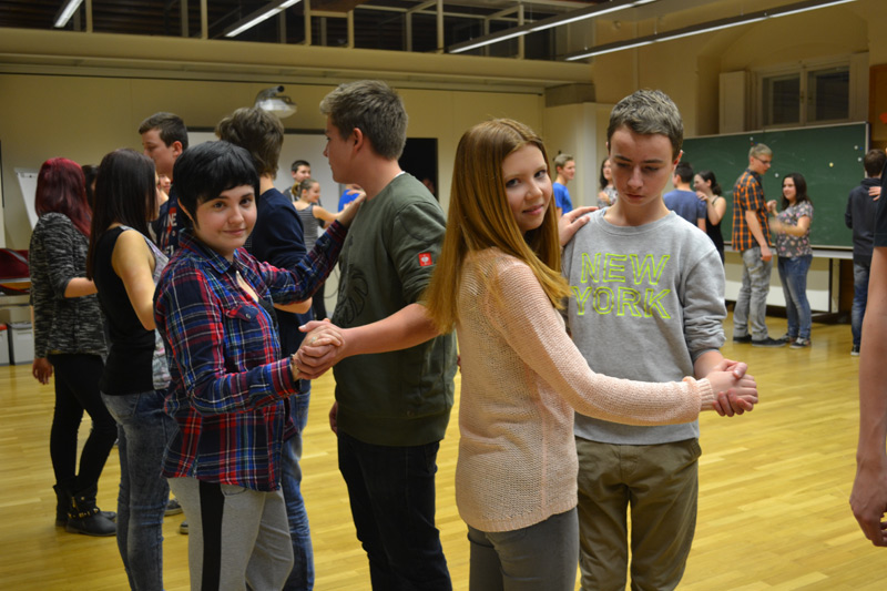 Tanzkurs mit den Stainzer Schülern