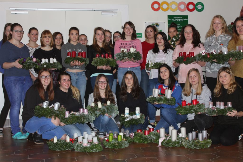 Adventkränze 3.Klasse Adventkränze 3.Klasse