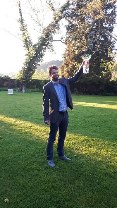 KM Klaus Fischer hält freudig die Trophäe © FS Silberberg KM Klaus Fischer hält freudig die Trophäe © FS Silberberg