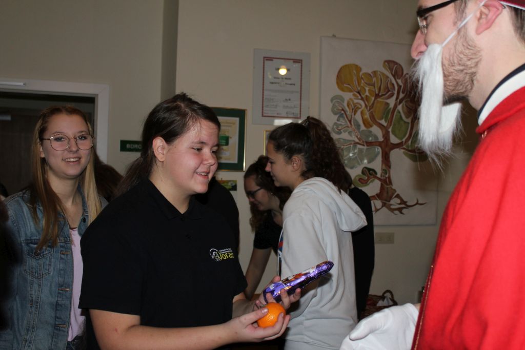 Advent g''spian Advent g''spian