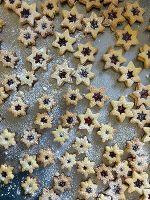 Süßes für den guten Zweck © FS Burgstall