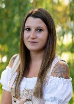 Portrait von Anna Herk sie arbeitet in der Reinigung der LFS Stainz