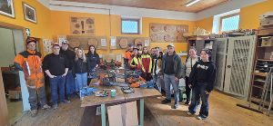 Schülergruppe aus Norwegen in der Werkstätte mit unseren Schülern
