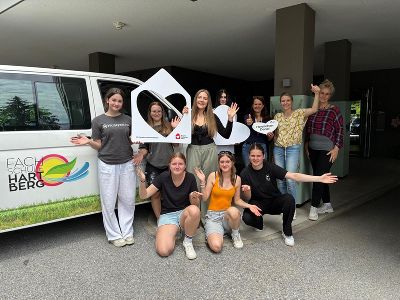 Unserer Schüler gestalten den Eingangsbereich