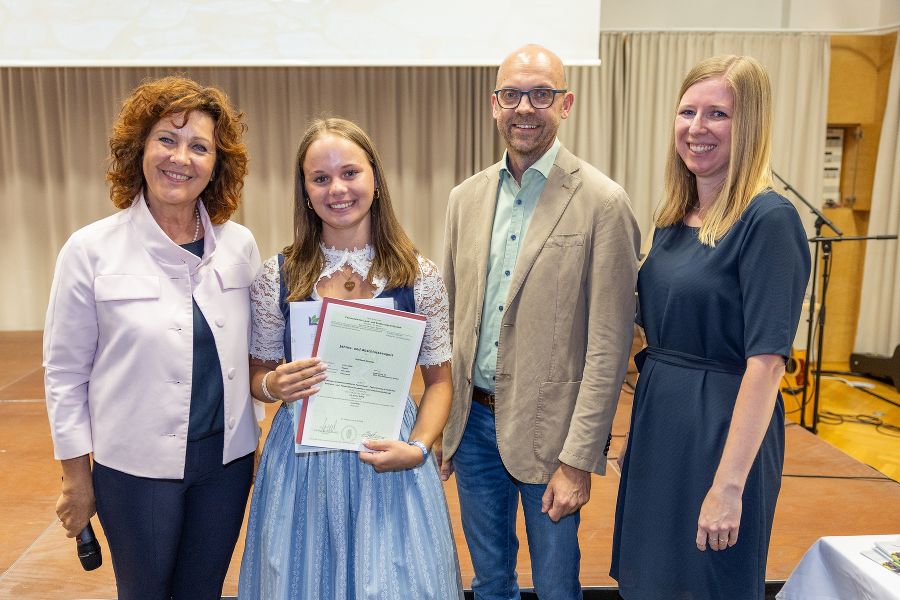 Abschlussfeier des dritten Jahrganges
