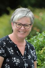 Portraitfoto von Frau Sungi Manuela