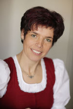 Portraitaufnahme von Frau Karin Pfandl