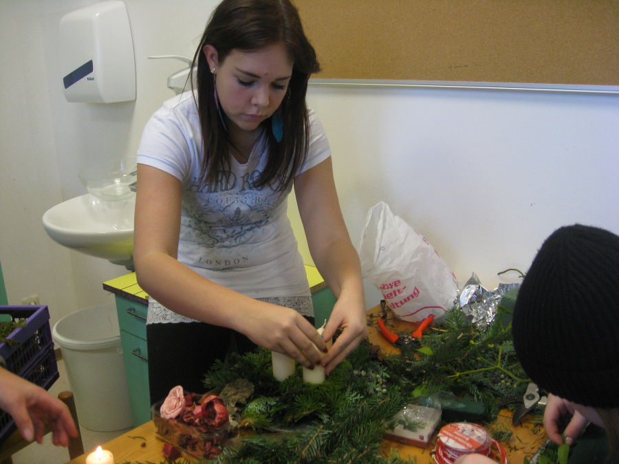 Adventkranzbinden 2. Jahrgang