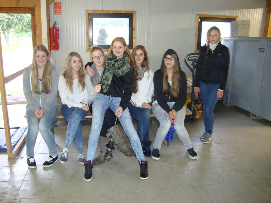 2. Klasse bei Toni`s Freilandeier