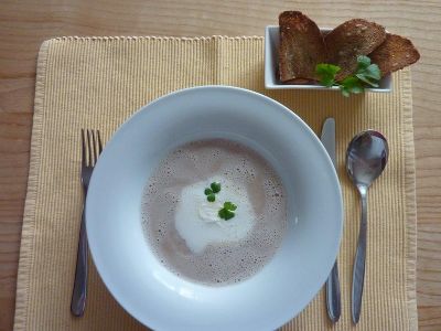 Kastsaniencremesuppe