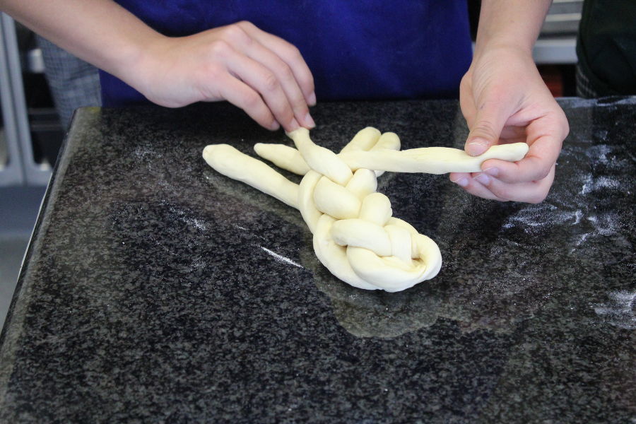 Striezel backen