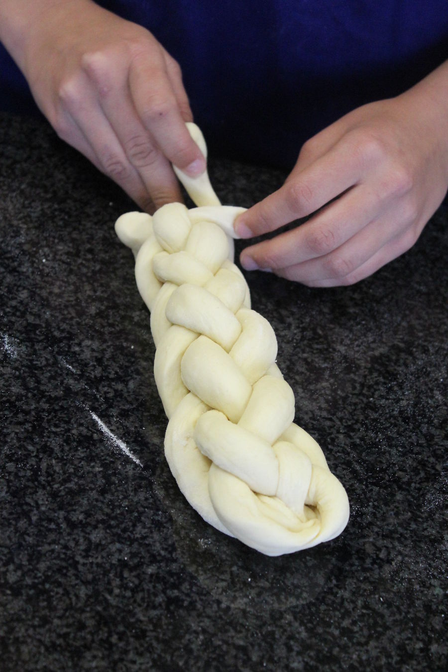 Striezel backen