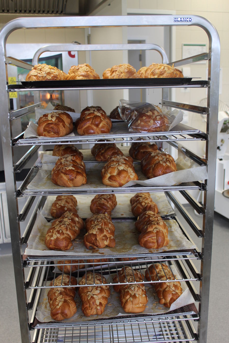 Striezel backen