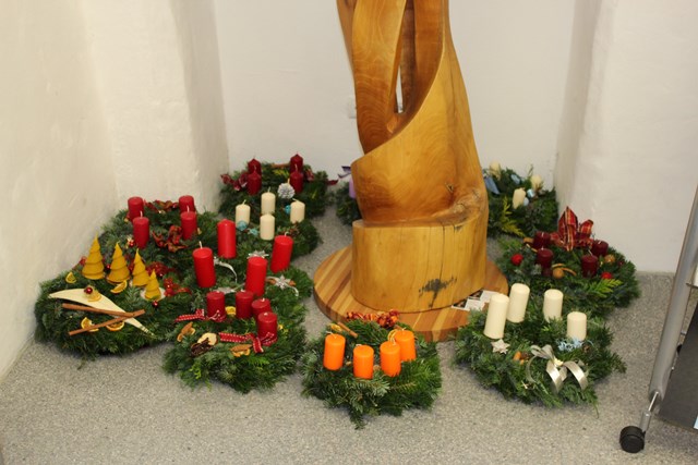 Adventkranz binden