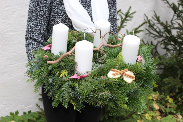 Adventkranz binden