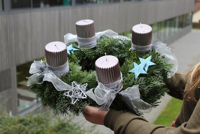 Adventkranz binden