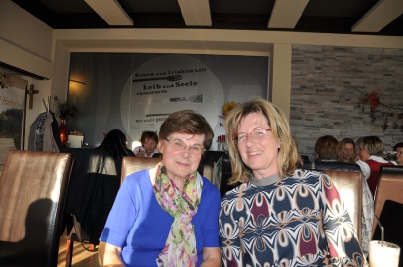 Theresia Gartner, Gertrud Rauch