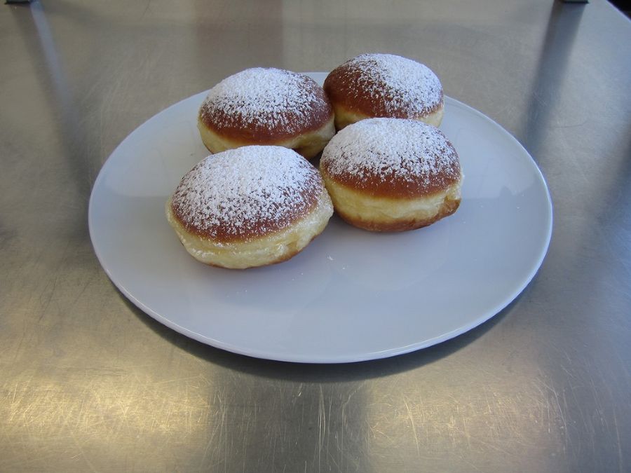 Faschingskrapfen backen