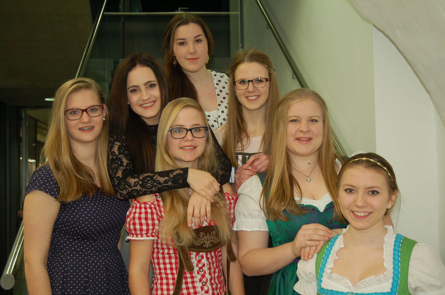 Moderntanzkurs der 2. Klasse