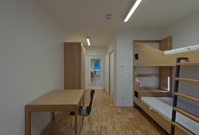 Studieren in wohnlichem 2-Bett Zimmern Studieren in wohnlichem 2-Bett Zimmern