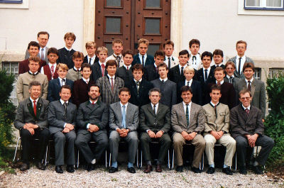 1987-1990 KV: Ganster
