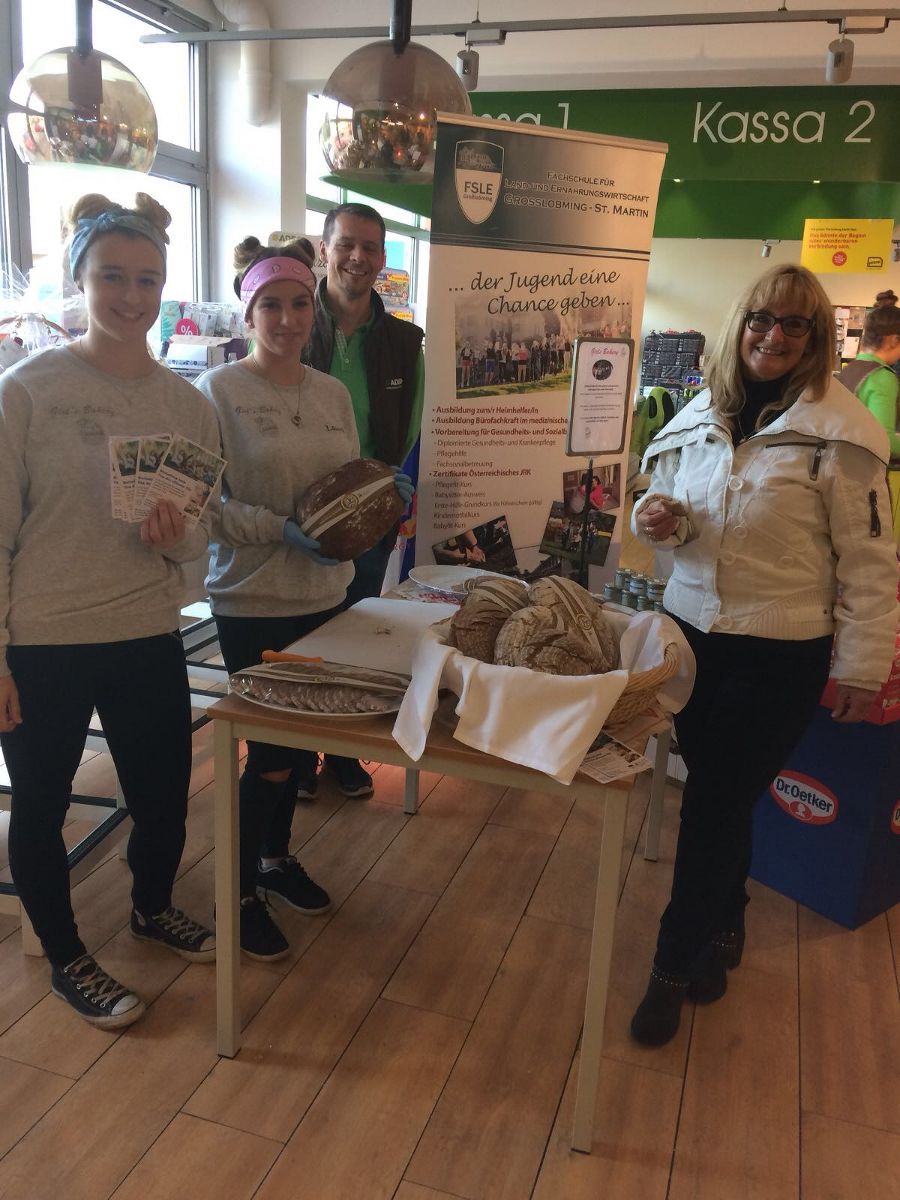 Verkaufsstand ADEG Hubmann in Zeltweg