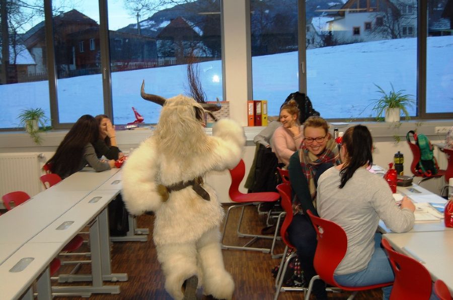 Nikolaus und Krampus