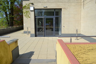 Eingang Mehrzwecksaal