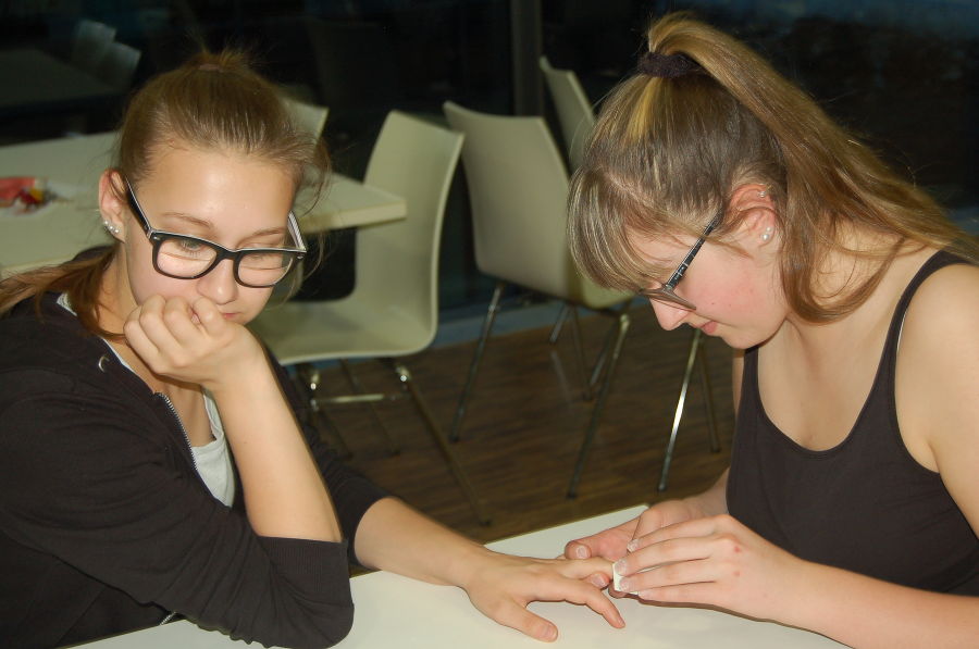 Nagelpflege und Maniküre mit Bernadette Maier, Internatsprogramm