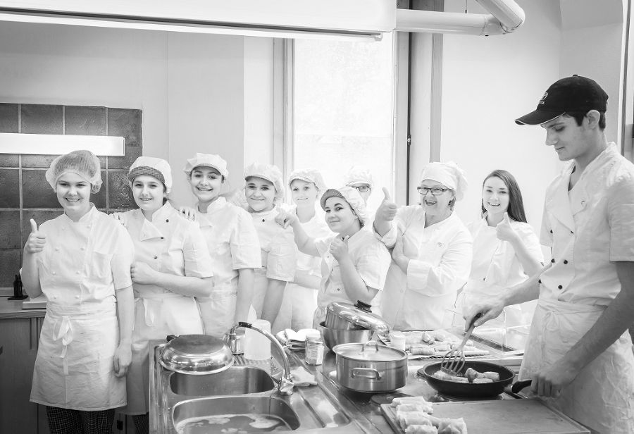 Ernährung und Küchenführung Ernährung und Küchenführung