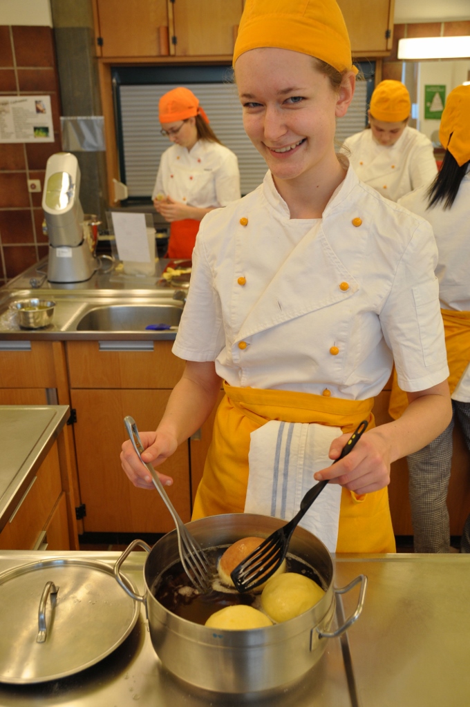 Ernährung und Küchenführung Ernährung und Küchenführung