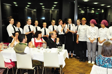 Gala "Frühsommerliche Genüsse" Gala "Frühsommerliche Genüsse"