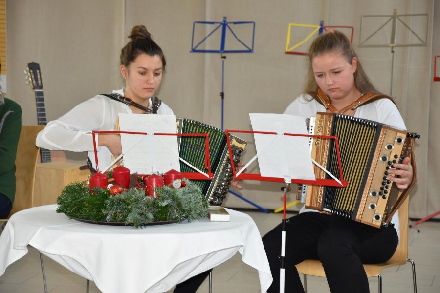 Nikolaus-und Adventfeier