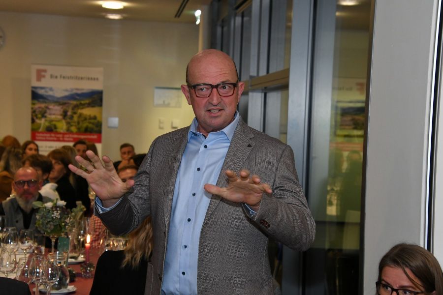 SINNESREISE - Gourmetabend mit Weinbegleitung SINNESREISE - Gourmetabend mit Weinbegleitung