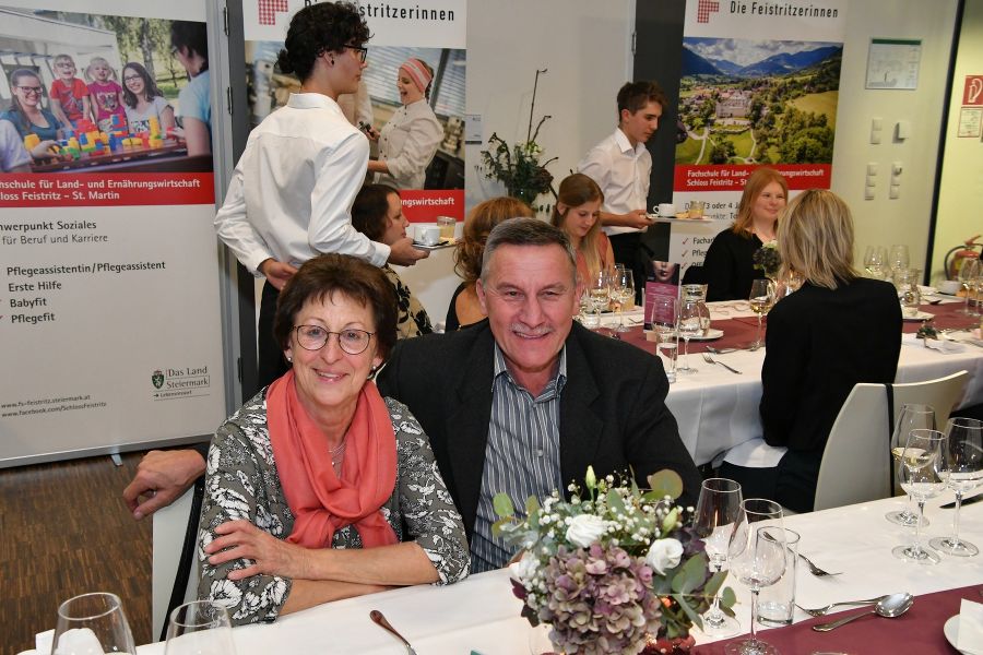 SINNESREISE - Gourmetabend mit Weinbegleitung SINNESREISE - Gourmetabend mit Weinbegleitung