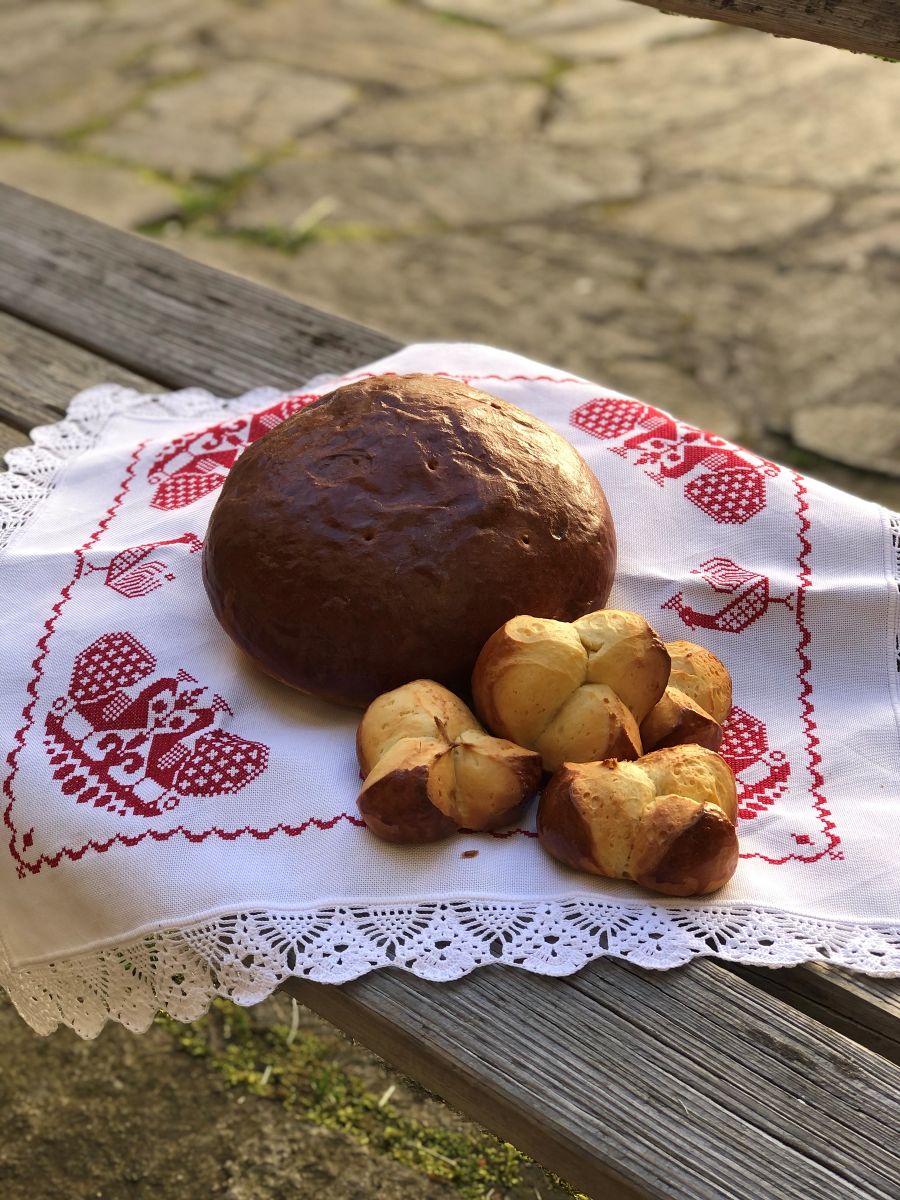 Osterbrot und Pinzen Osterbrot und Pinzen