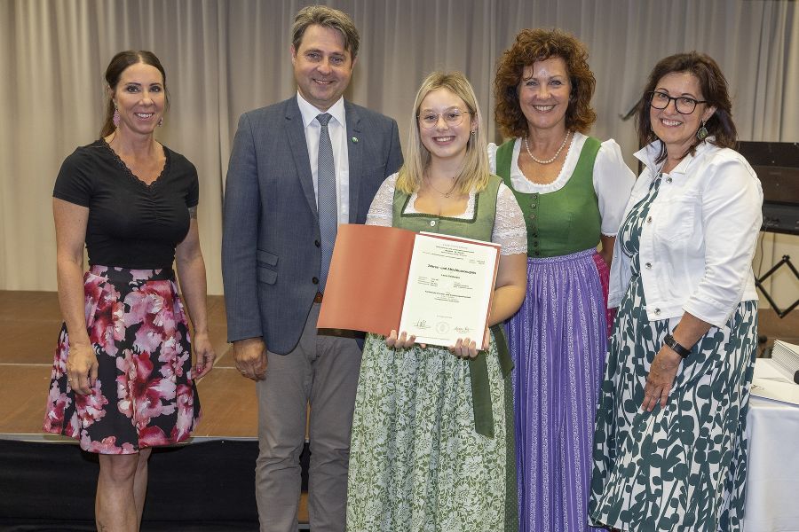 Abschlussfeier des dritten Jahrganges Abschlussfeier des dritten Jahrganges