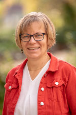 Portrait von Dipl.-Päd. Ing. Renate Wolfinger