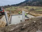 Betonieren der Bodenplatte und der Seitenwände des Kabelkanals