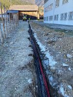 Verschließen der Kabelkünetten und Schalungsarbeiten bei der Speicherzentrale © LFS Grabnerhof Verschließen der Kabelkünetten und Schalungsarbeiten bei der Speicherzentrale